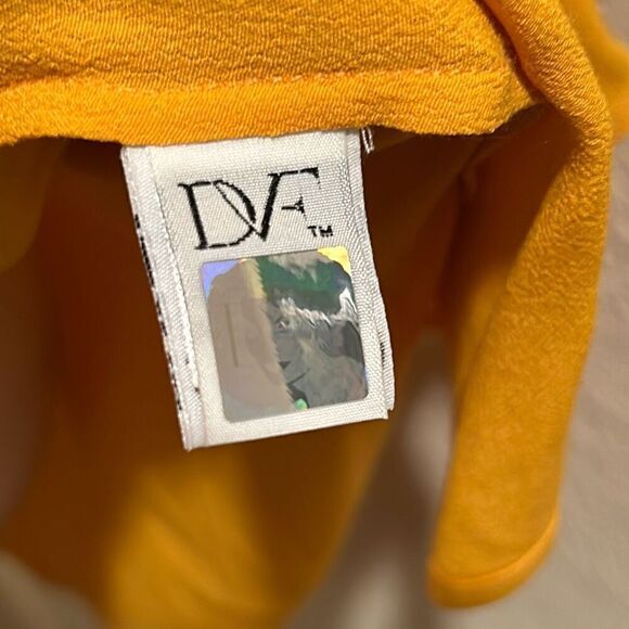 Diane Von Furstenberg L Roll Tab Sleeve Button Up Blouse Mustard Yellow Office - Picture 7 of 11